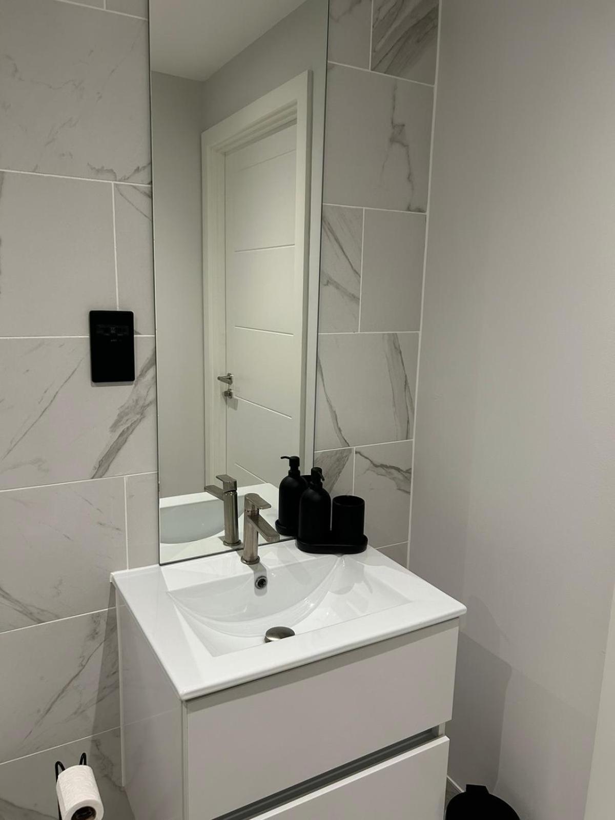 2 Bed 2 Bath In Digbeth Apartment Birmingham Exterior photo